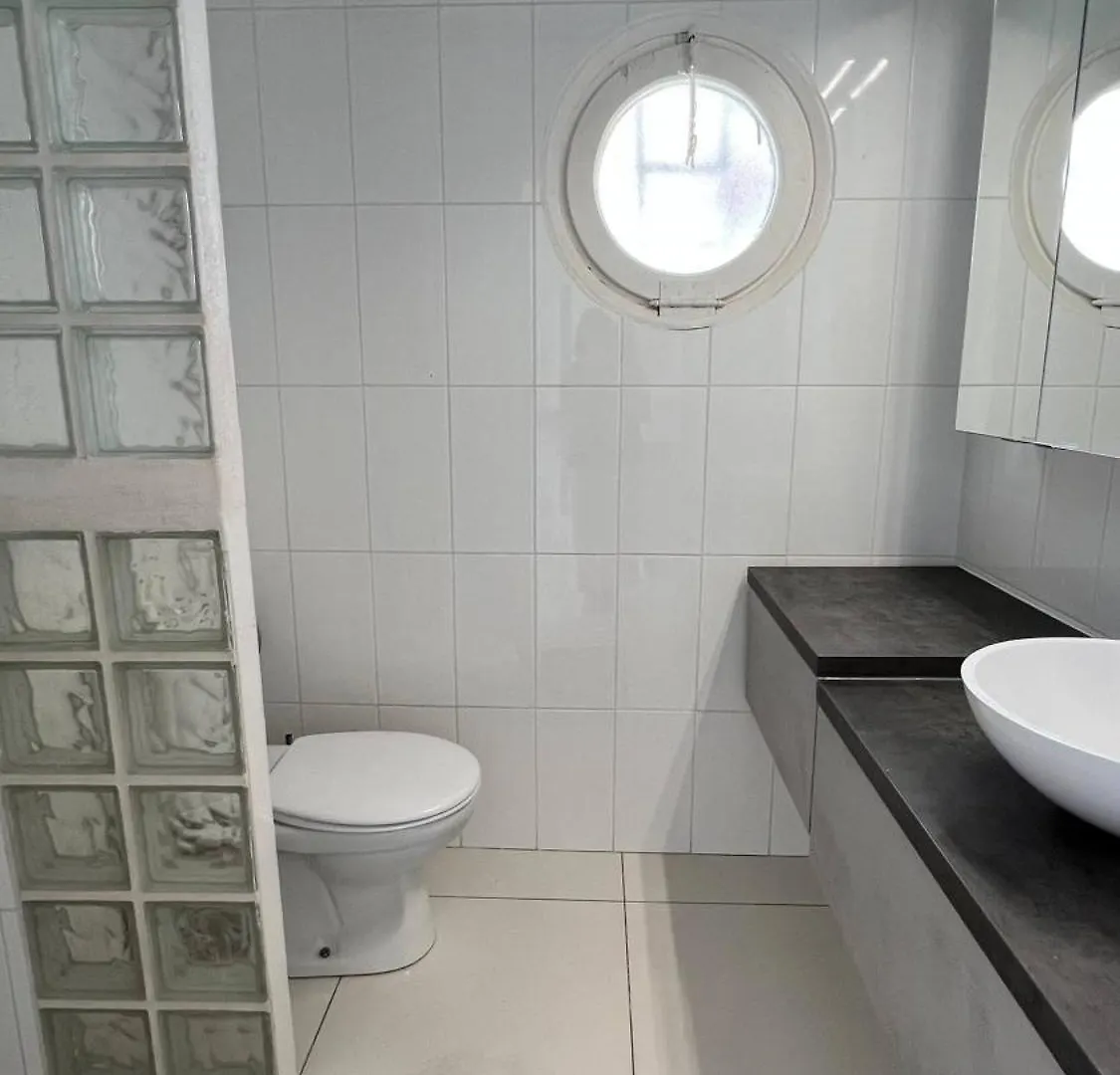 Precioso Apartamento Moderno En Primera Linea Del Mar Roses