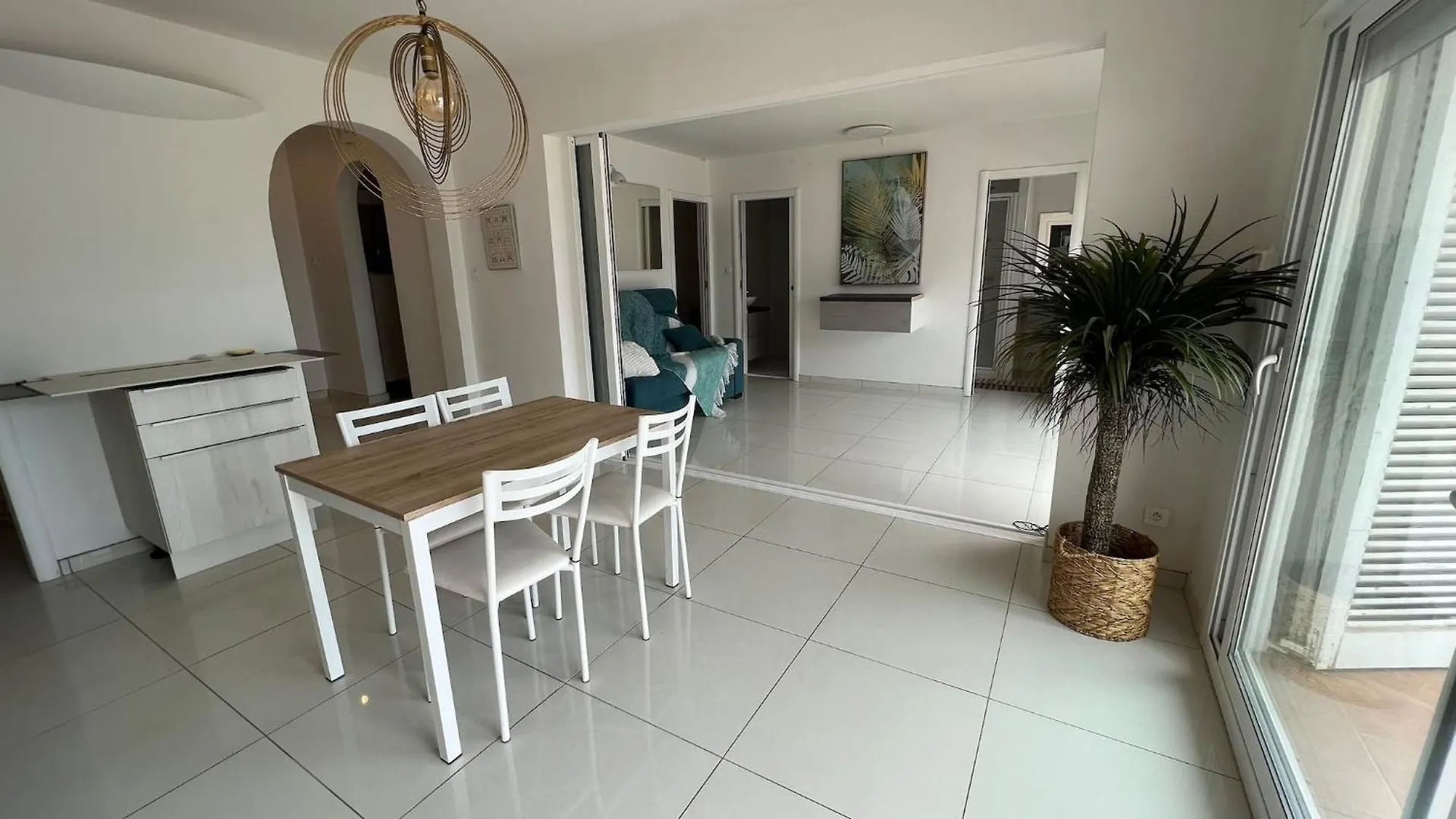 Apartment Precioso Apartamento Moderno En Primera Linea Del Mar Roses